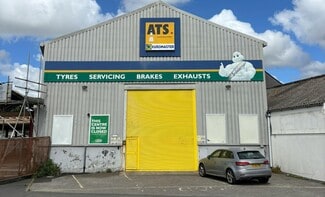 Plus de détails pour Eddystone Rd, Wadebridge - Commerce de détail à vendre