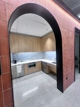 1023 Springdale Rd, Austin, TX for lease Interior Photo- Image 2 of 5