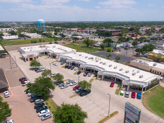 Plus de détails pour 4108 N 10th St, McAllen, TX - Vente au détail à louer