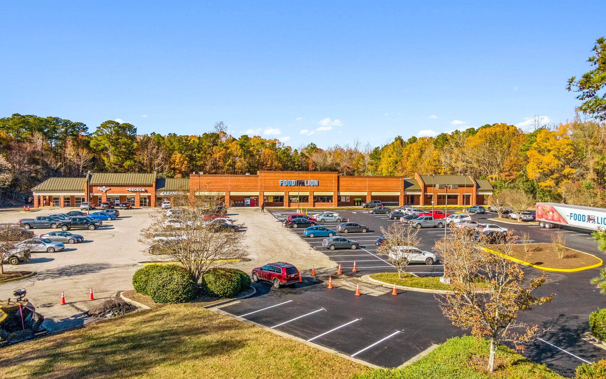 15700-15710 Jefferson Davis Hwy, Colonial Heights, VA à louer Photo du bâtiment- Image 1 de 12