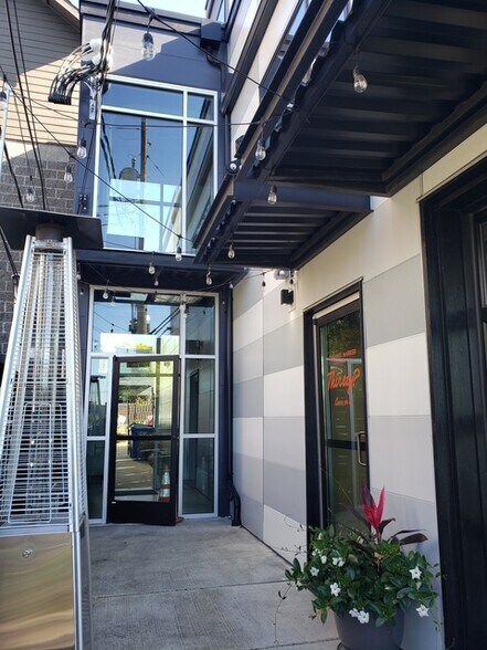 5201 15th Ave NW, Seattle, WA à louer - Hall d’entrée - Image 2 de 5