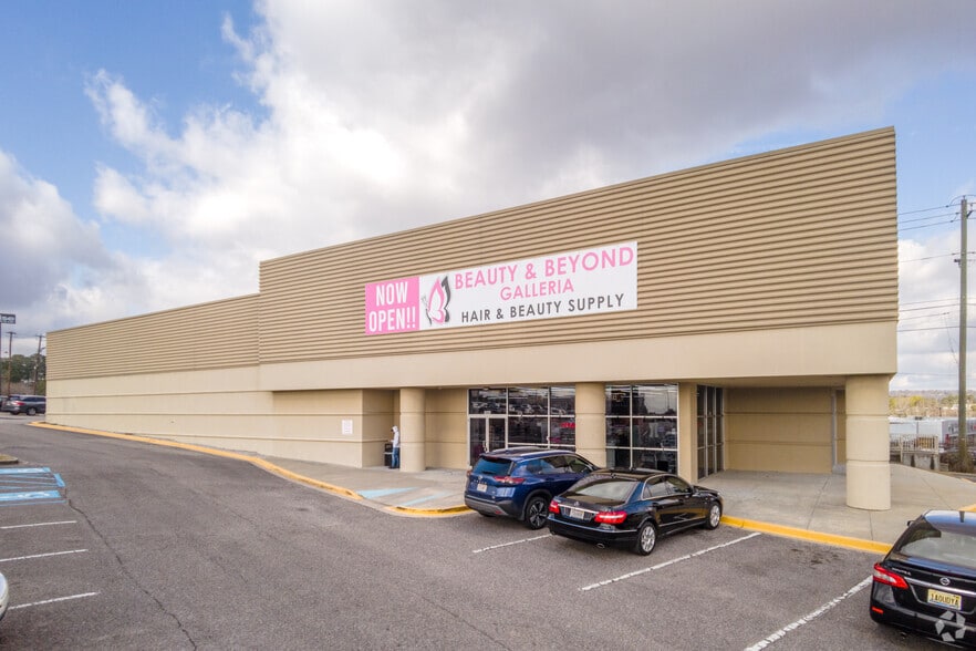 1642 Montgomery Hwy, Birmingham, AL à vendre - Photo principale - Image 1 de 7