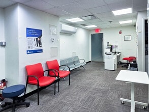 200 E 62nd St, New York, NY for lease Interior Photo- Image 2 of 6