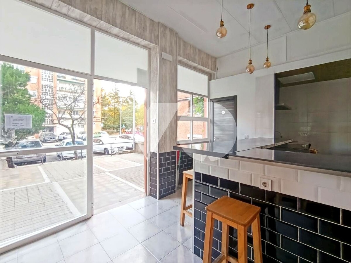 Madrid, MAD 28027 - - - Photo intérieure - Image 1 of 3