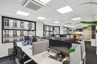 9 Rue Du Faubourg Saint-Honoré, Paris à louer Photo intérieure- Image 2 de 7