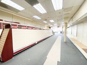 11-35 Montauk Hwy, Blue Point, NY for lease Interior Photo- Image 2 of 8