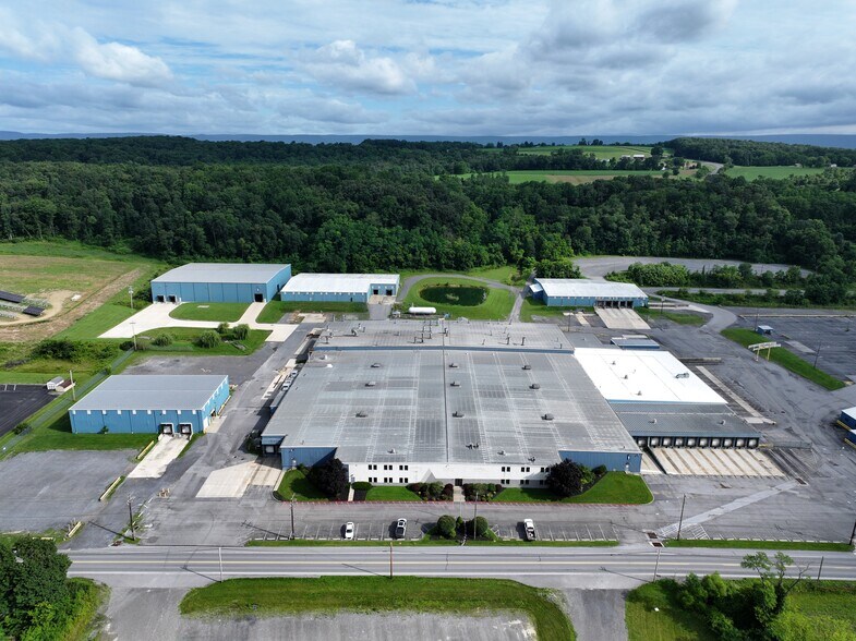 12393 William Penn Hwy, Thompsontown, PA à louer - Photo du bâtiment - Image 2 de 17