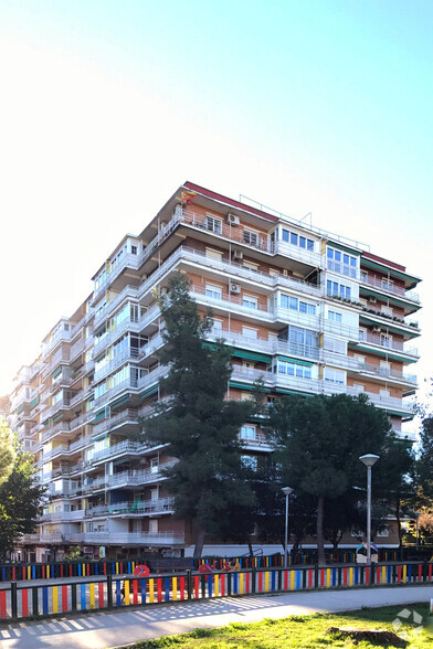 Calle Porto Lagos, 1, Alcorcón, Madrid for sale - Building Photo - Image 2 of 3