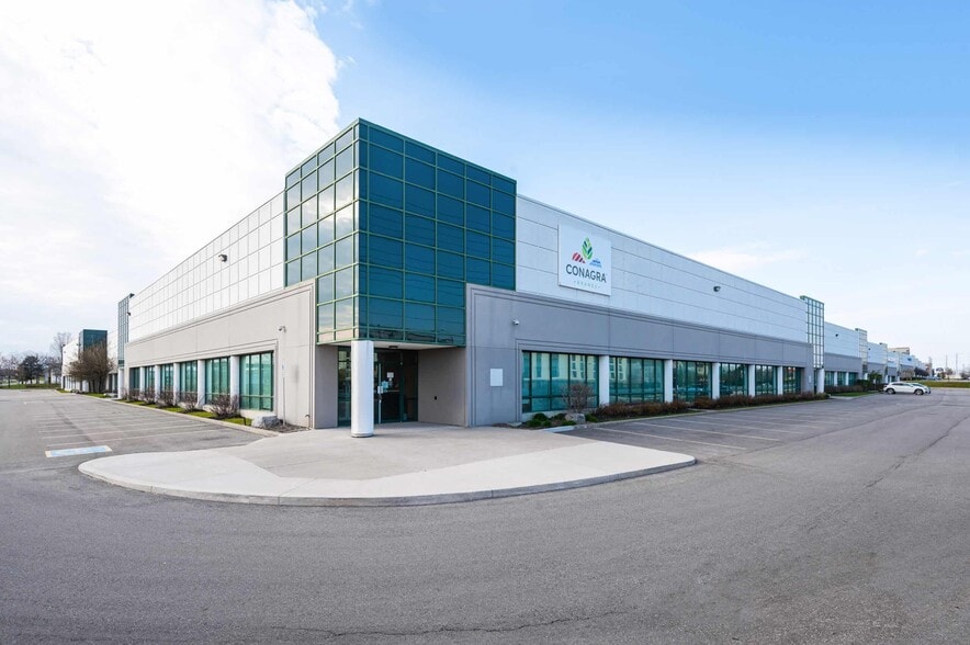 5055 Satellite Dr, Mississauga, ON for lease - Building Photo - Image 2 of 10