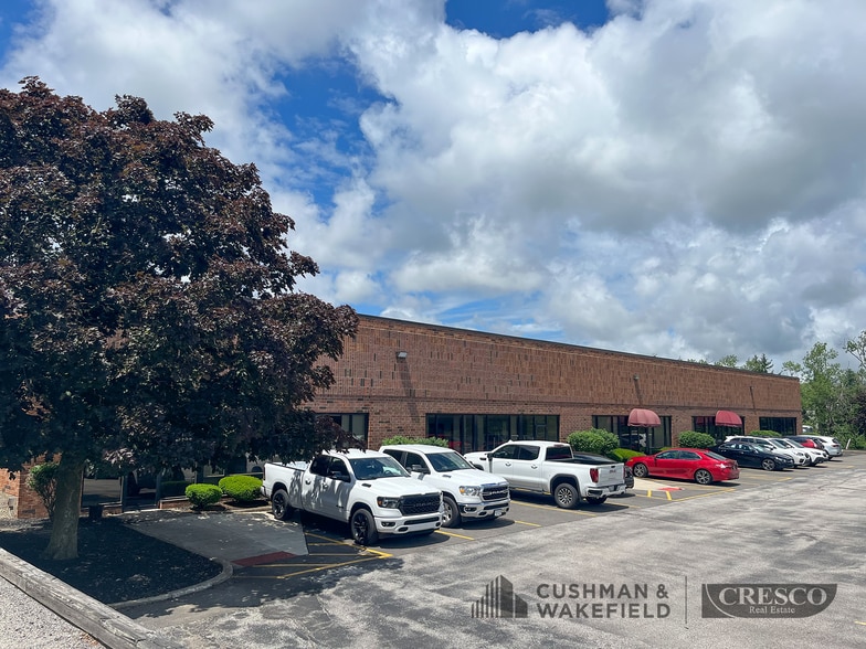 731 Beta Dr, Mayfield Village, OH for lease - Interior Photo - Image 2 of 10