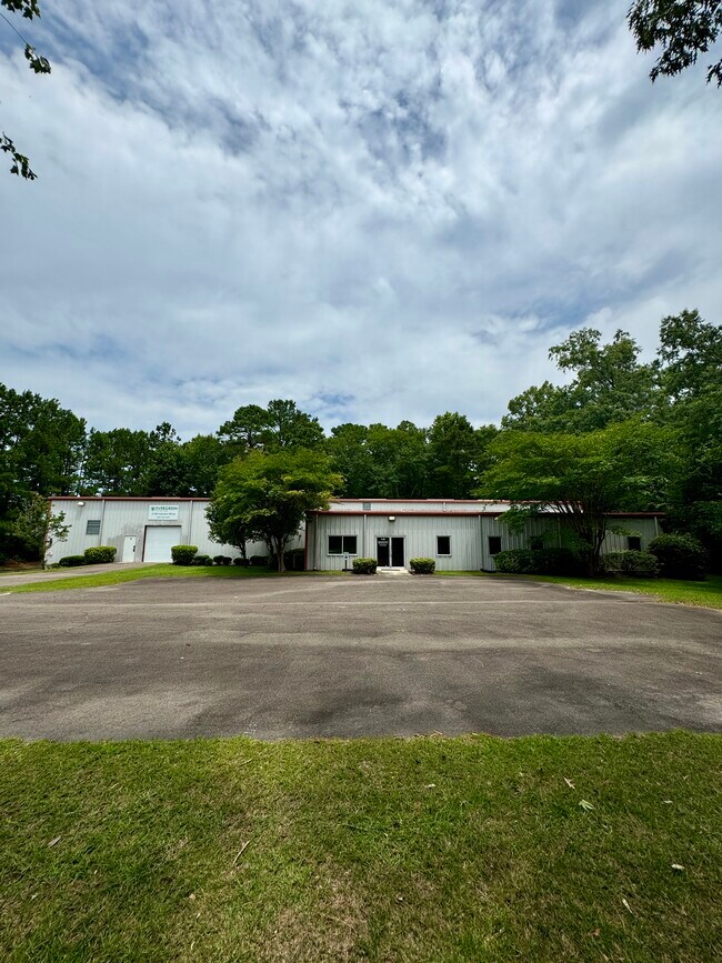 Plus de détails pour 3138 Industry Dr, North Charleston, SC - Industriel à louer