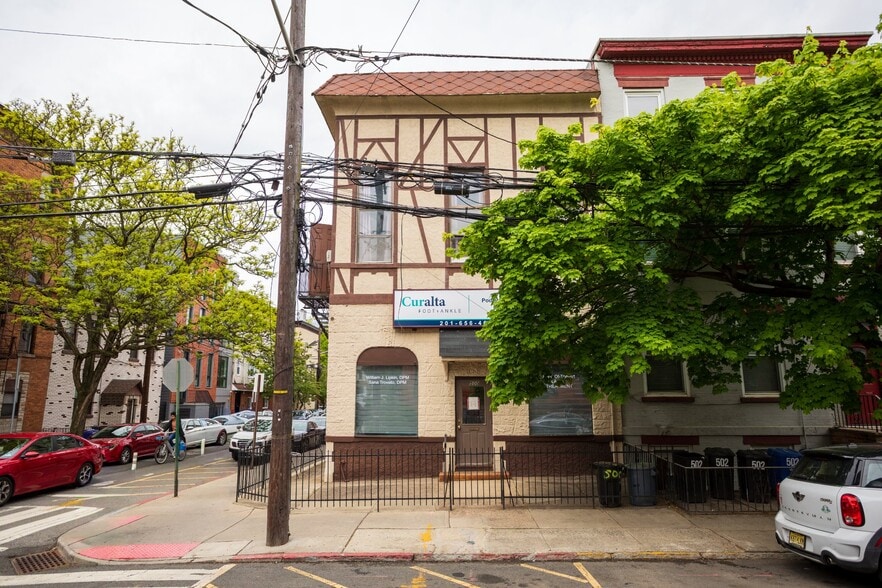 500 Bloomfield St, Hoboken, NJ for sale - Building Photo - Image 3 of 43