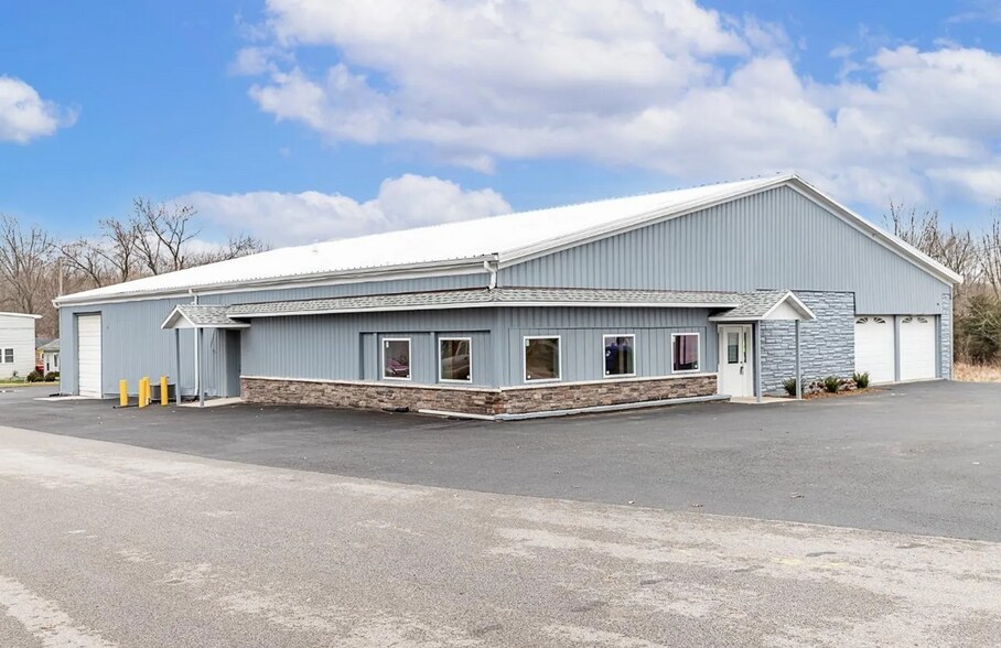 13501 Morse St, Cedar Lake, IN à louer - Photo du bâtiment - Image 2 de 6