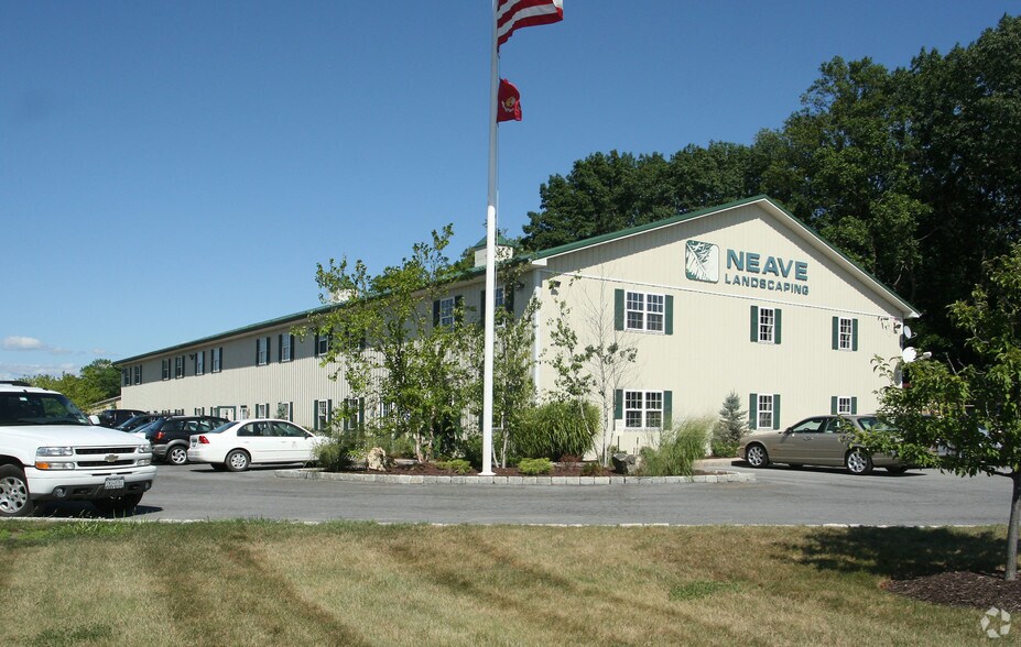 72 Airport Dr, Wappingers Falls, NY à vendre - Photo du bâtiment - Image 3 de 4