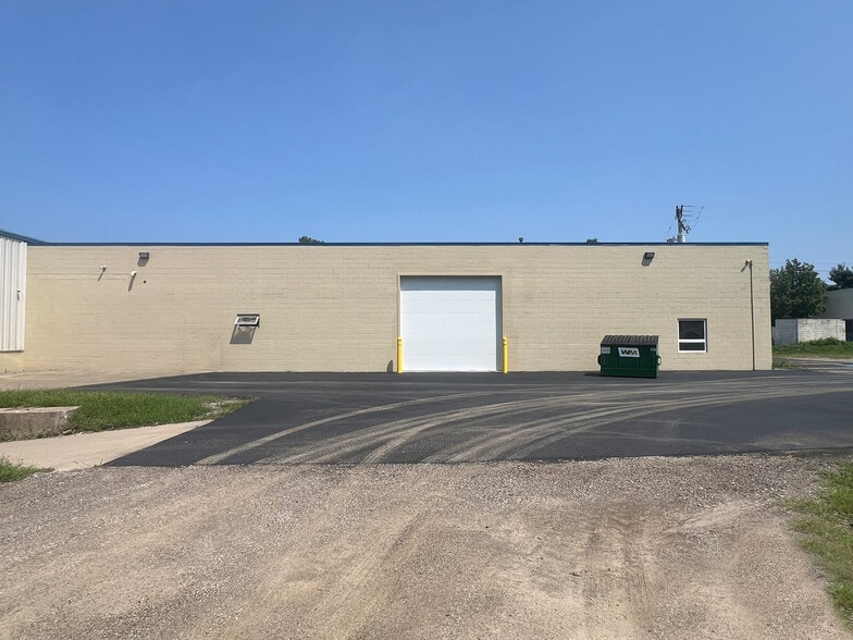 4300 W Ridge Rd, Erie, PA for lease - Building Photo - Image 3 of 15