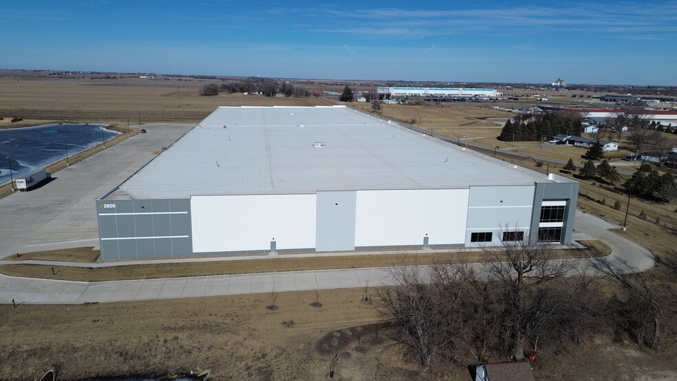 2600 20th Ave SW, Altoona, IA à louer - Photo du bâtiment - Image 3 de 6
