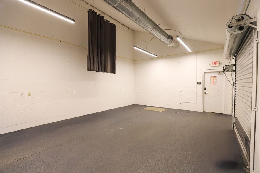 13723 NW US Highway 441, Alachua, FL à louer - Photo intérieure - Image 3 de 13