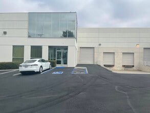 17003-17005 Evergreen Pl, City Of Industry, CA à louer Photo intérieure- Image 1 de 9