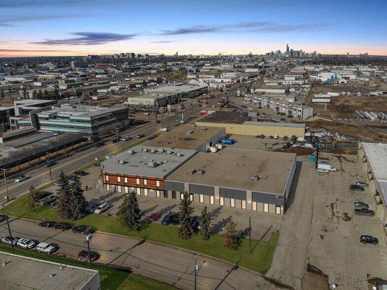 5405 99th St NW, Edmonton, AB à louer - Photo du bâtiment - Image 2 de 2