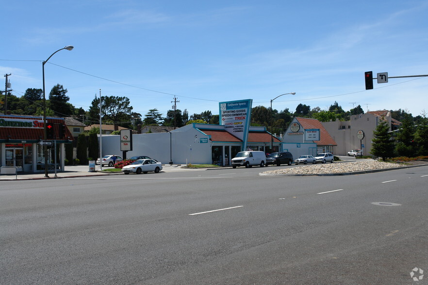 1464 El Camino Real, Belmont, CA à louer - Photo principale - Image 1 de 7