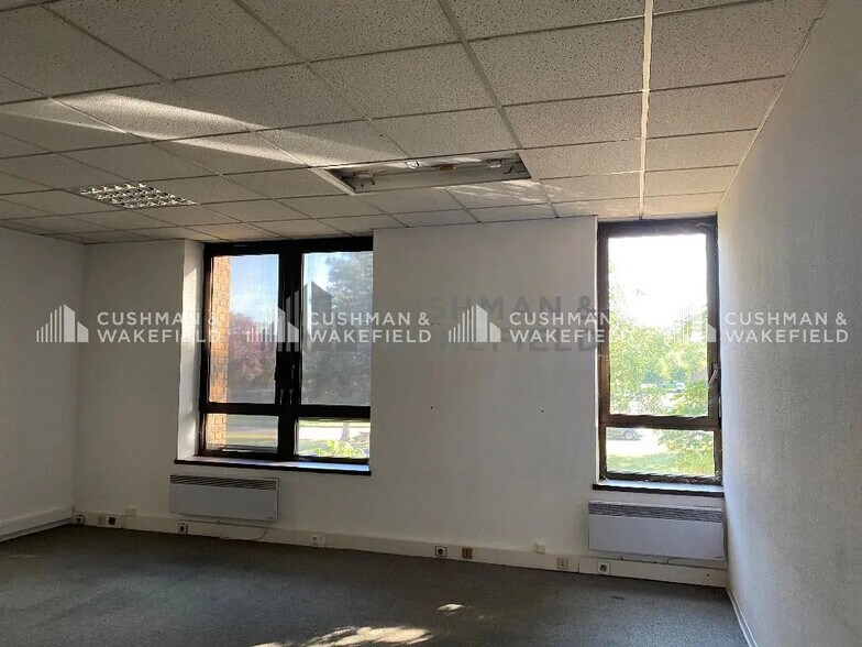 Office in Lingolsheim for lease - Interior Photo - Image 2 of 8