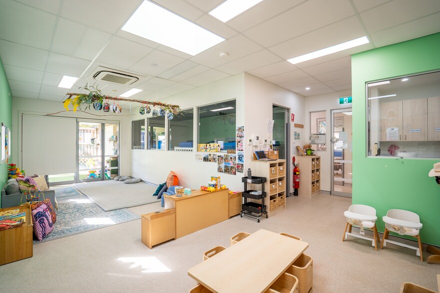 67 Yanko Rd, West Pymble for sale - Interior Photo - Image 3 of 4