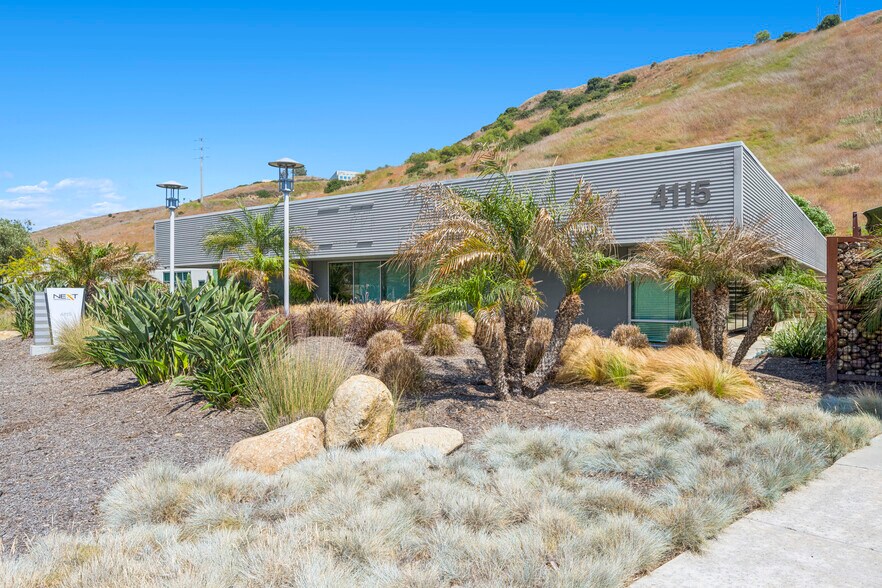 4115 Sorrento Valley Blvd, San Diego, CA à louer - Photo du bâtiment - Image 1 de 23