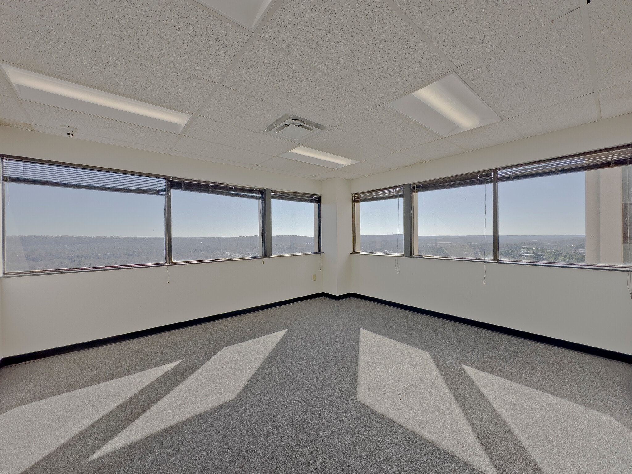 530 Beacon Pky W, Birmingham, AL for lease Interior Photo- Image 1 of 16