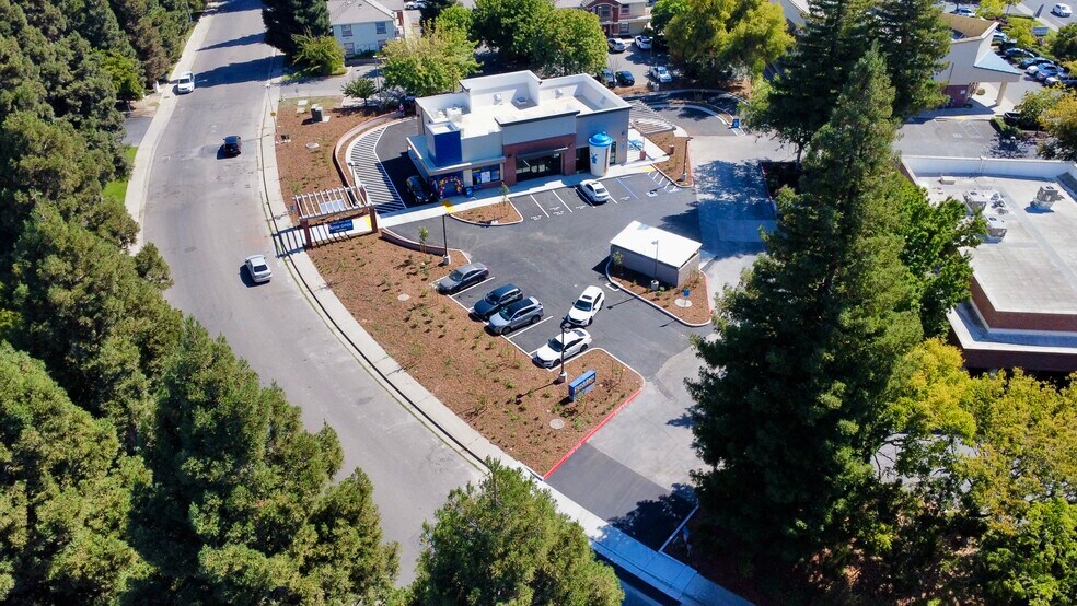 1561 Corporate way, Sacramento, CA à louer - Photo du bâtiment - Image 3 de 7