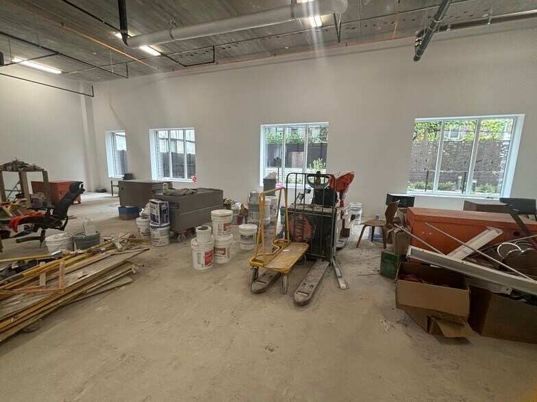 778 Myrtle Ave, Brooklyn, NY à louer - Photo du bâtiment - Image 3 de 4