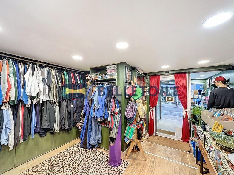 Retail in Nogent-sur-Marne for lease - Interior Photo - Image 3 of 9
