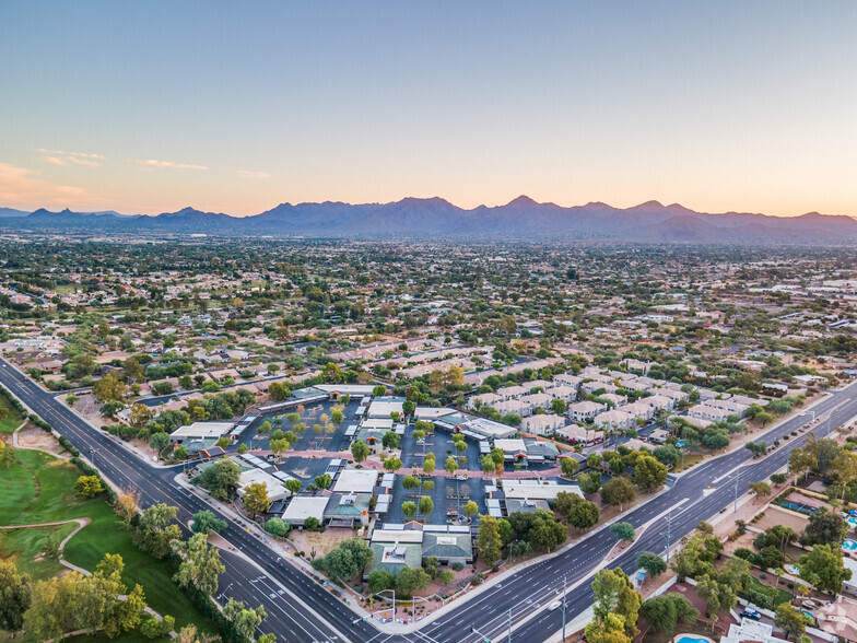 10611 N Hayden Rd, Scottsdale, AZ à louer - Photo principale - Image 1 de 6