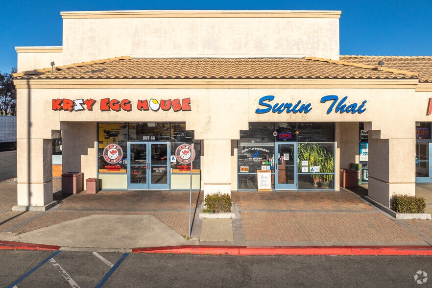 300 S Highland Springs Ave, Banning, CA for sale - Building Photo - Image 2 of 6