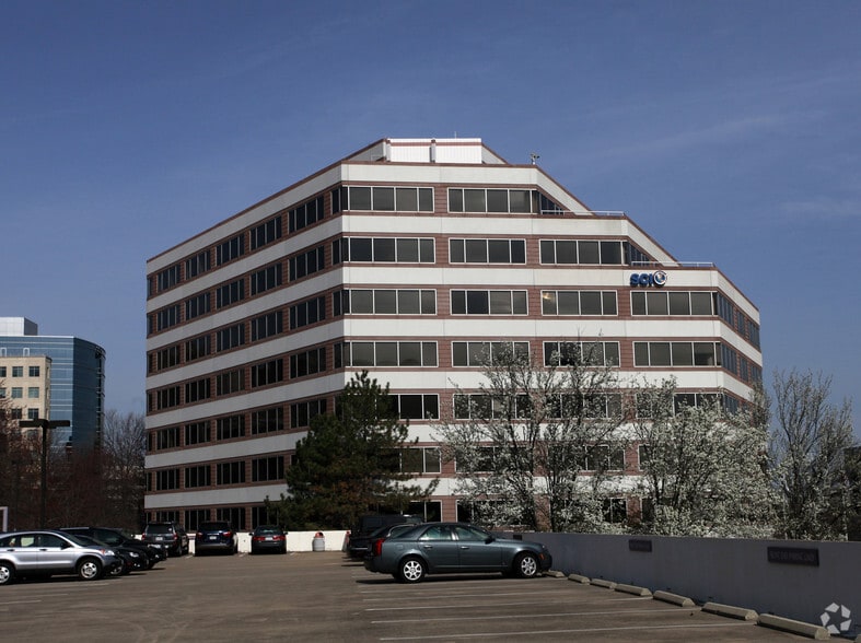 7918 Jones Branch Dr, McLean, VA for lease - Building Photo - Image 2 of 75