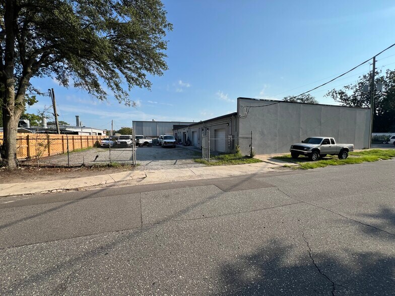 1044-1050 Cassat Ave, Jacksonville, FL à louer - Photo du bâtiment - Image 3 de 3