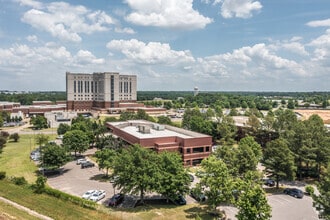 391 Southcrest Cir, Southaven, MS - AERIAL  map view - Image1