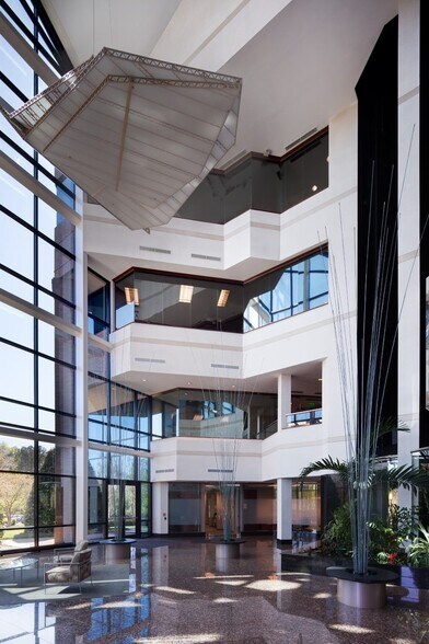 4825 Creekstone Dr, Durham, NC à louer - Hall d’entrée - Image 2 de 7