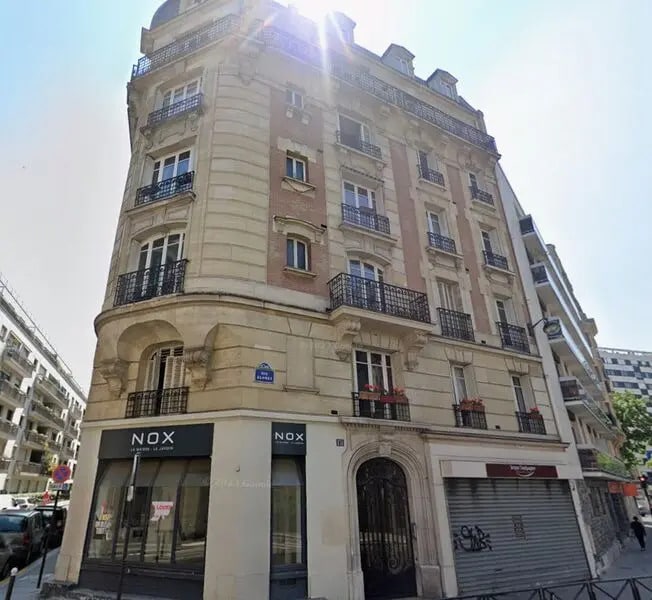 Retail in Paris for lease Building Photo- Image 1 of 2