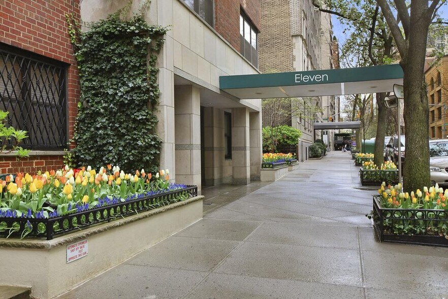 11 E 87th St, New York, NY à vendre - Photo du bâtiment - Image 2 de 6
