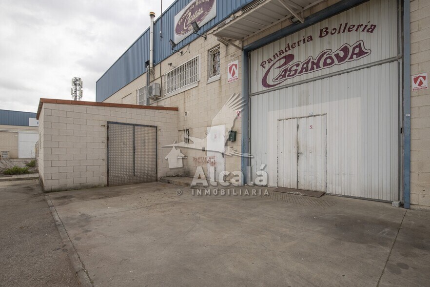 Industriel dans Alovera, Guadalajara à vendre - Photo du bâtiment - Image 2 de 10