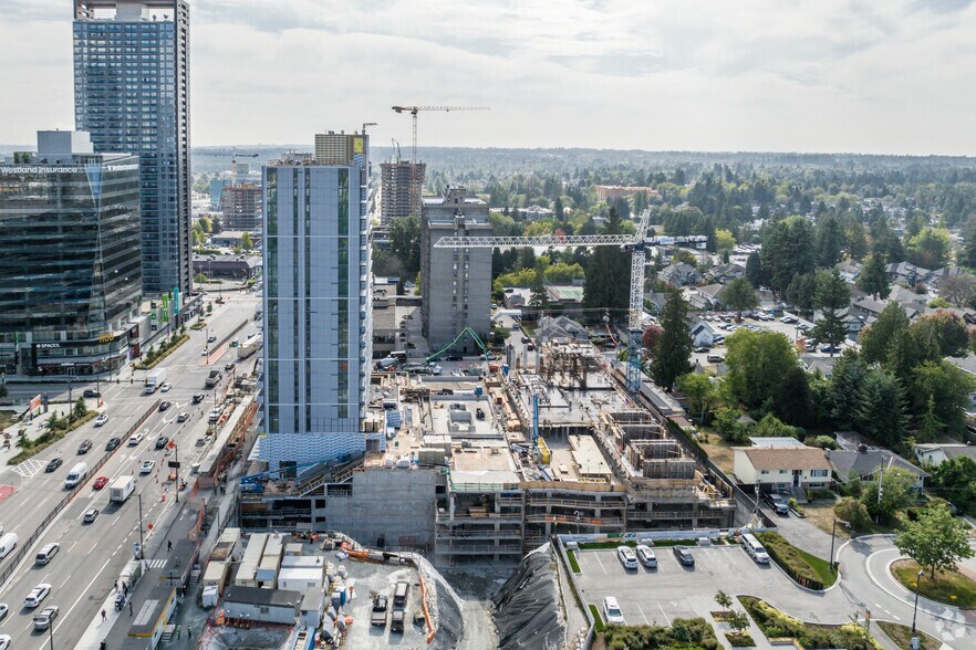 9873 King George Blvd, Surrey, BC à louer - Photo du bâtiment - Image 2 de 5