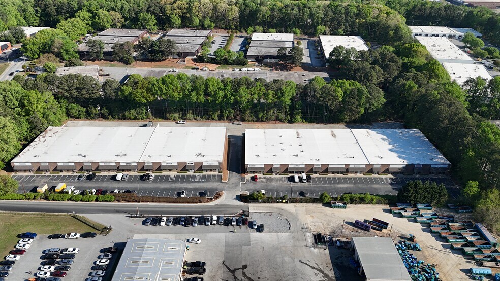 3480 Oakcliff Rd, Doraville, GA à louer - Photo du bâtiment - Image 1 de 17