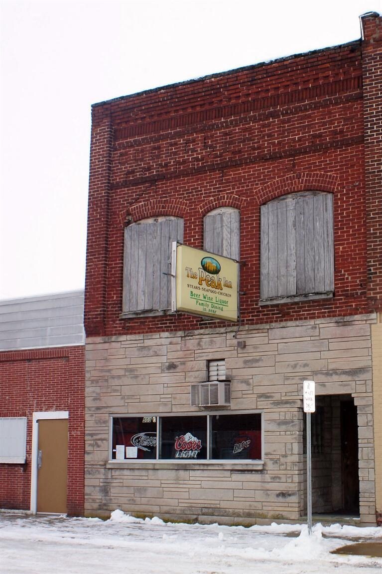 503 E Main St, Medaryville, IN à vendre Photo principale- Image 1 de 26