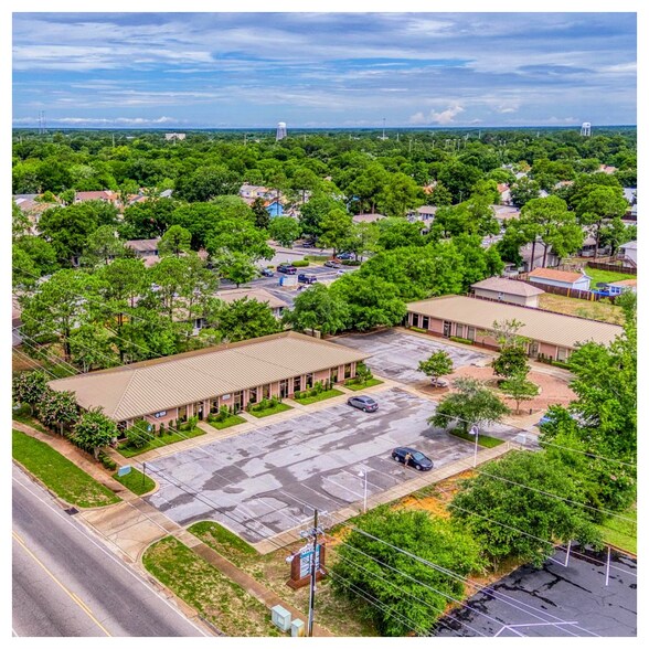 403 Hollywood Blvd NW, Fort Walton Beach, FL à louer - Photo du bâtiment - Image 3 de 10