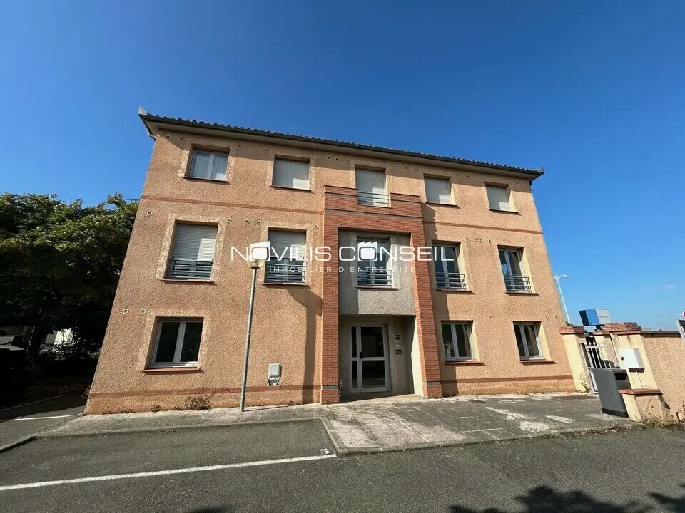 Office in Tournefeuille for lease Primary Photo- Image 1 of 8