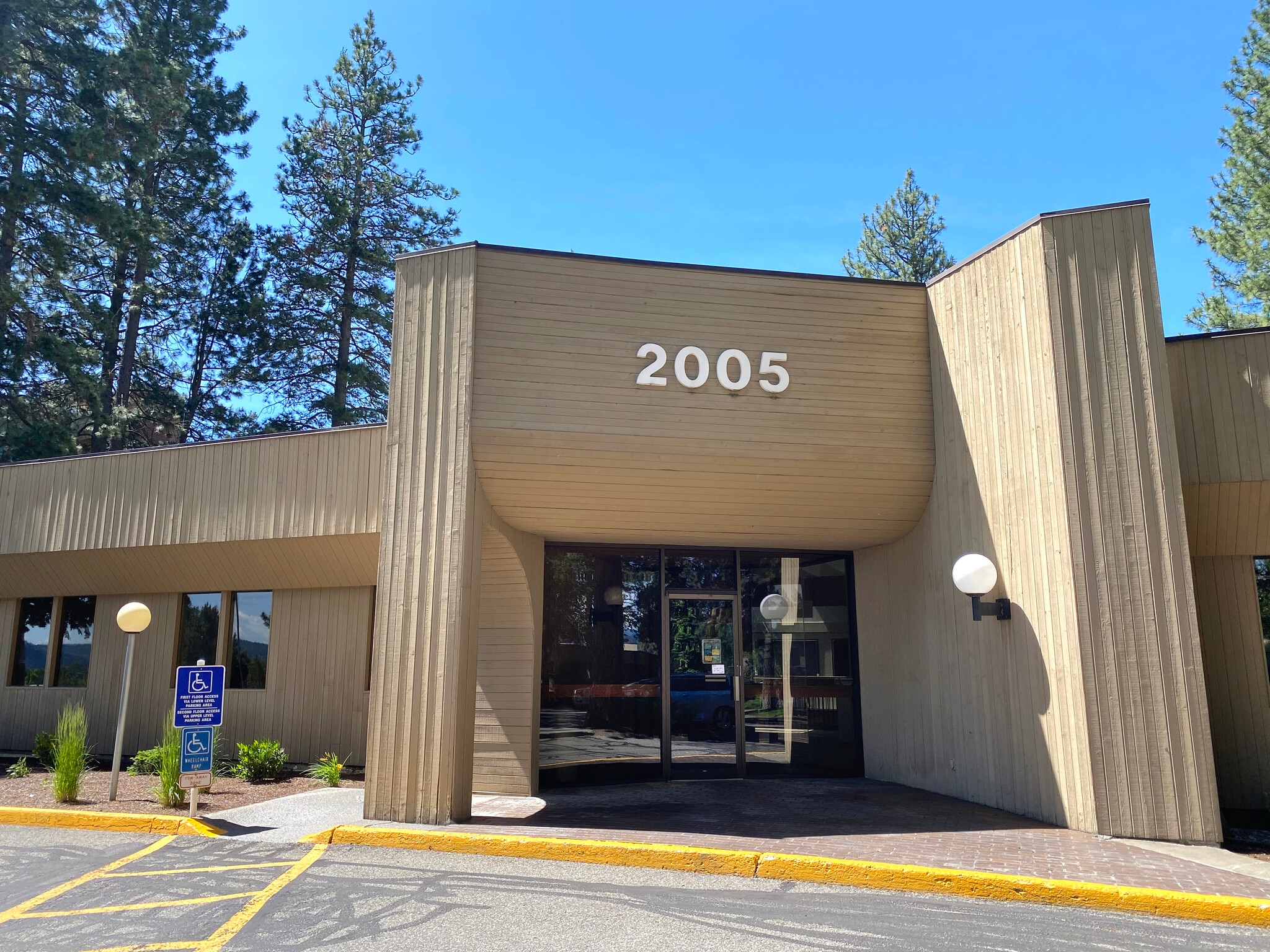 2005 N Ironwood Pky, Coeur d'Alene, ID for lease Building Photo- Image 1 of 9