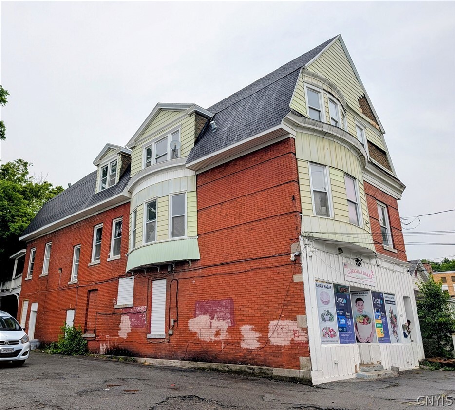 405 Pond St, Syracuse, NY à vendre Photo principale- Image 1 de 9