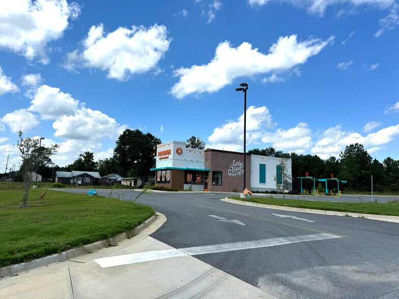 6110 Oak St, Eastman, GA à vendre - Photo du bâtiment - Image 2 de 12