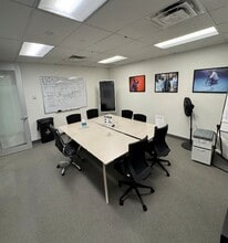 999 Frontier Rd, Bridgewater, NJ for lease Interior Photo- Image 2 of 5