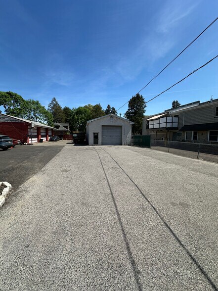 1512 Bethlehem Pike, Flourtown, PA à louer - Photo du bâtiment - Image 2 de 10